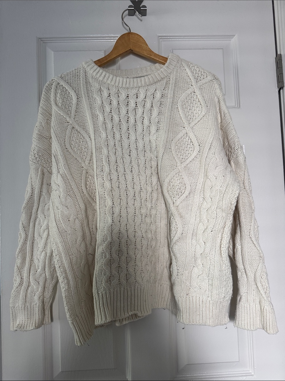 GAP OVERSIZED CABLE KNIT RORY SWEATER